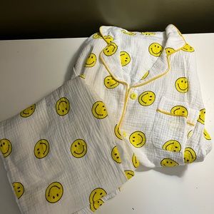 Hoodies for hero’s smiley face pj set